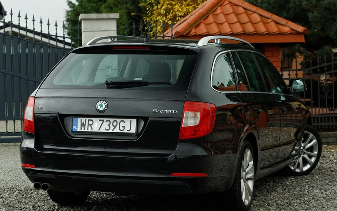 Skoda Superb cena 39900 przebieg: 218000, rok produkcji 2010 z Suwałki małe 704